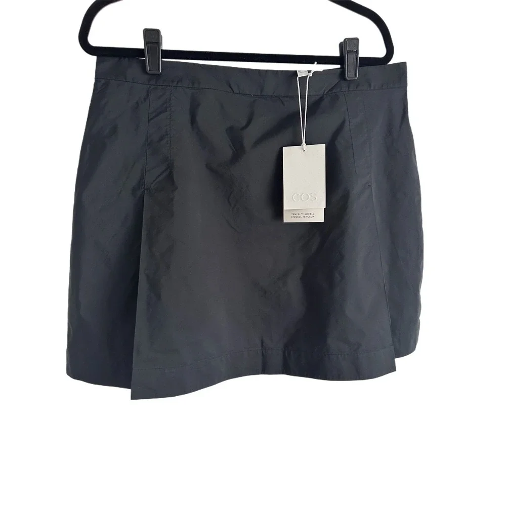 COS Women's Size-L Black High-Waisted A-Line Skirt, Zipper Closure